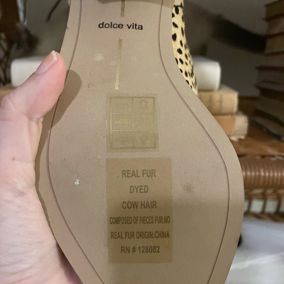 NWOB Dolce Vita Sonni Dyed Calf Hair Ankle Booties Spotted Size 8.5 - Picture 6 of 7